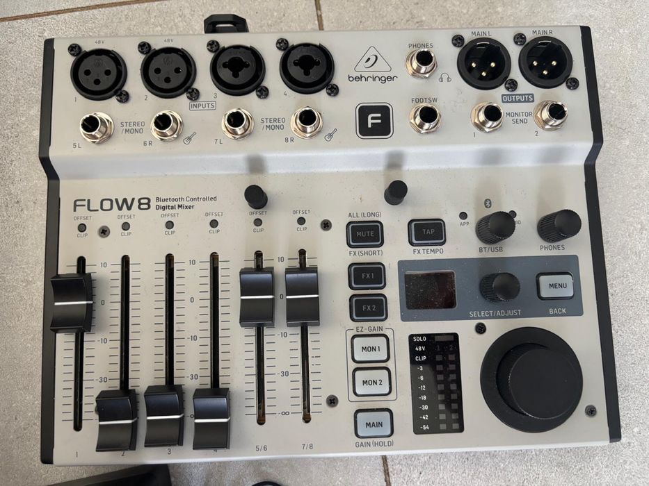 Mixer digital Behringer Flow 8