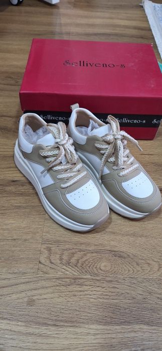 Продам кроссовки, размер 36