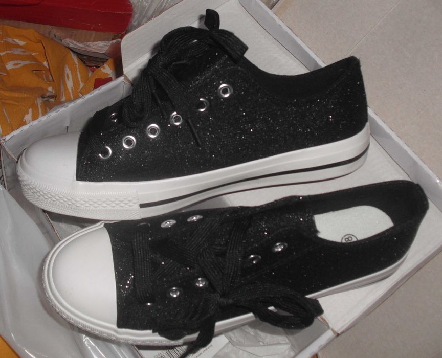 Кецове с ефект брокат, черни и червени, р-р 36 - 39