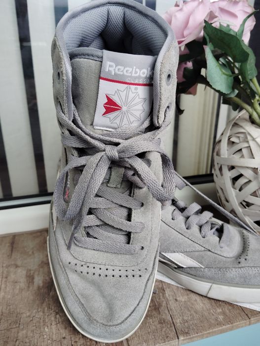Продавам кецове на Reebok