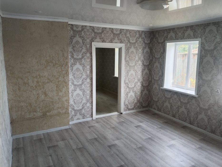 Продам дом  неподолеку от города