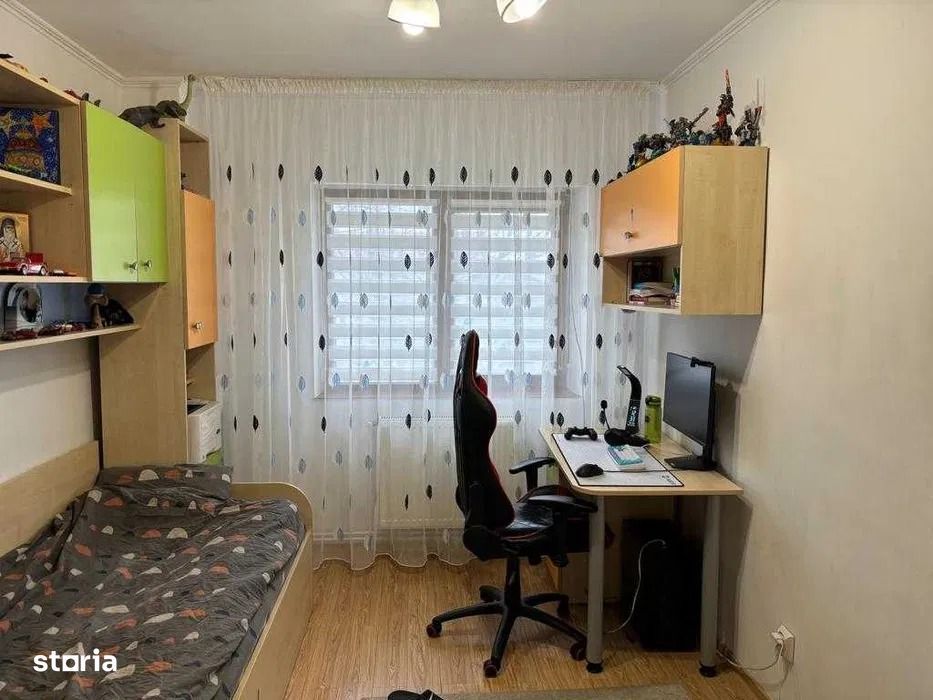 Apartament 4 camere Pacurari