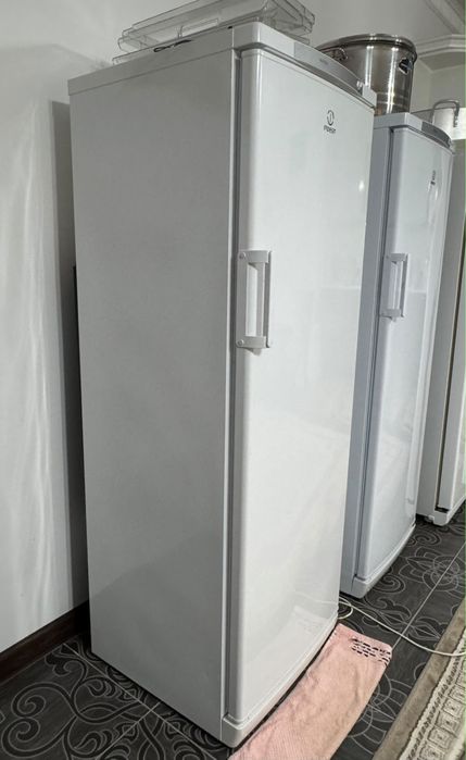 Морозильная камера INDESIT
