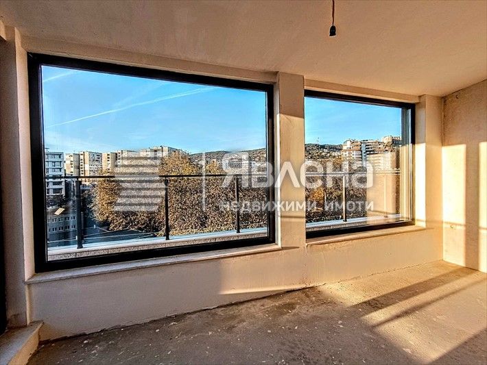 Продава се Тристаен апартамент в Варна, Чайка - 122 кв.м за 2173 €/кв.м - Снимка #8
