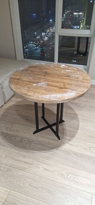 Stol loft uslubida.  Круглый стол в стиле лофт, на заказ