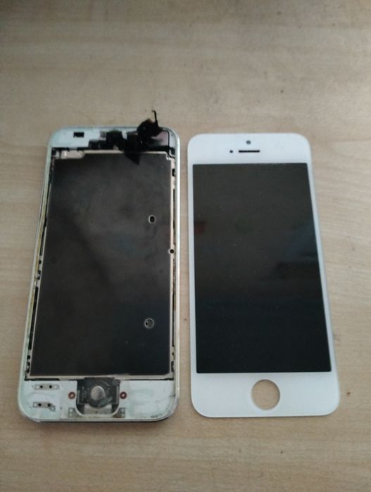 iPhone оригинален продавам на части