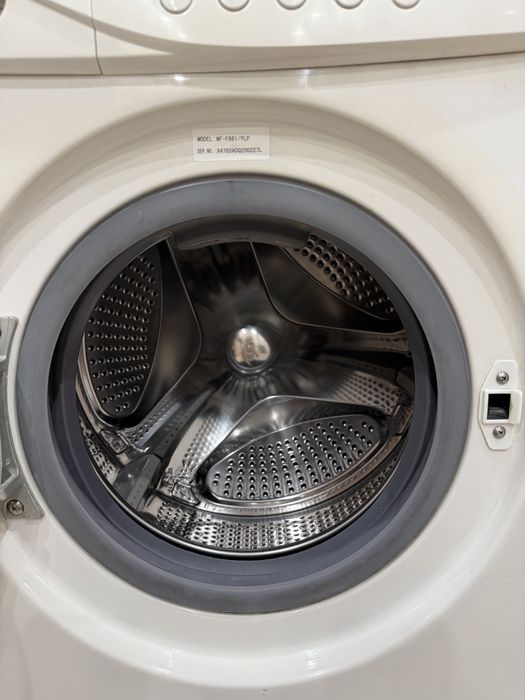 Продам стиральную машину