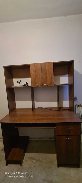 Продам компьютерный стол