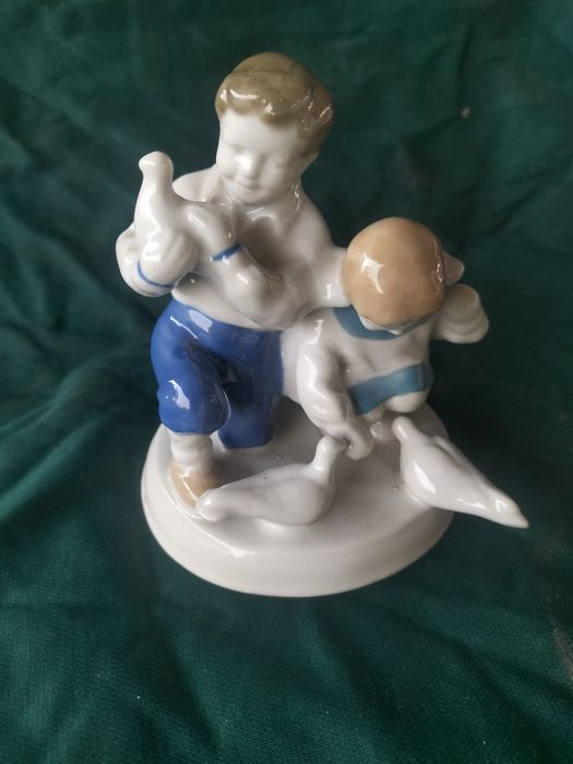 Продаются советские статуэтки