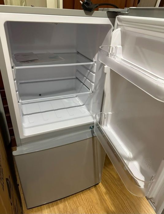 Продам новый холодильник
