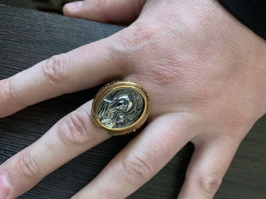 Кольца, бижутерия.