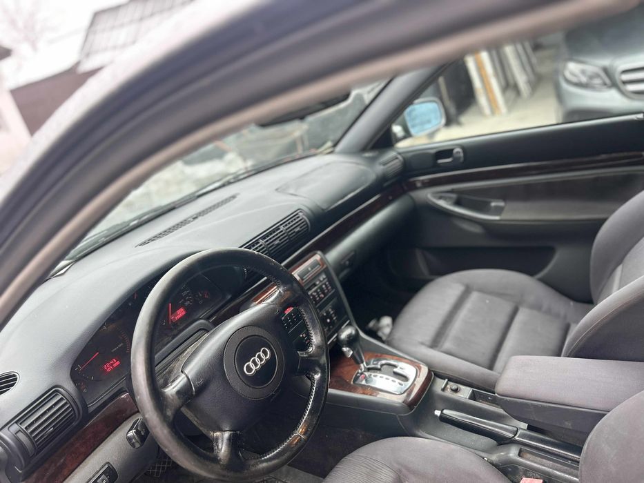 Vand sau Schimb Audi A4