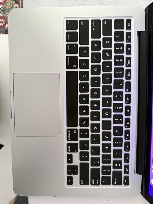 Macbook Pro 2015/8/256