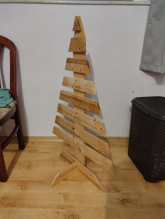 Дървена коледна елха