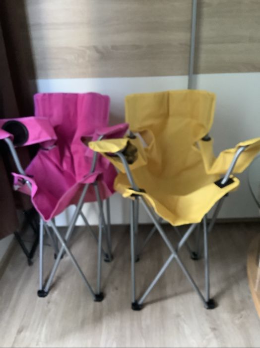 Два нови сгъваеми стола за 30 €