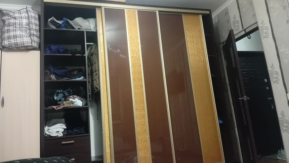 Шкаф срочно , самовывоз