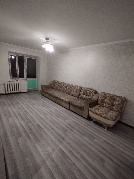 Отдам даром диван и кресло