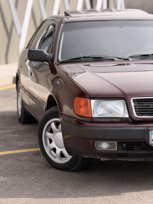 Audi c4 год 1992