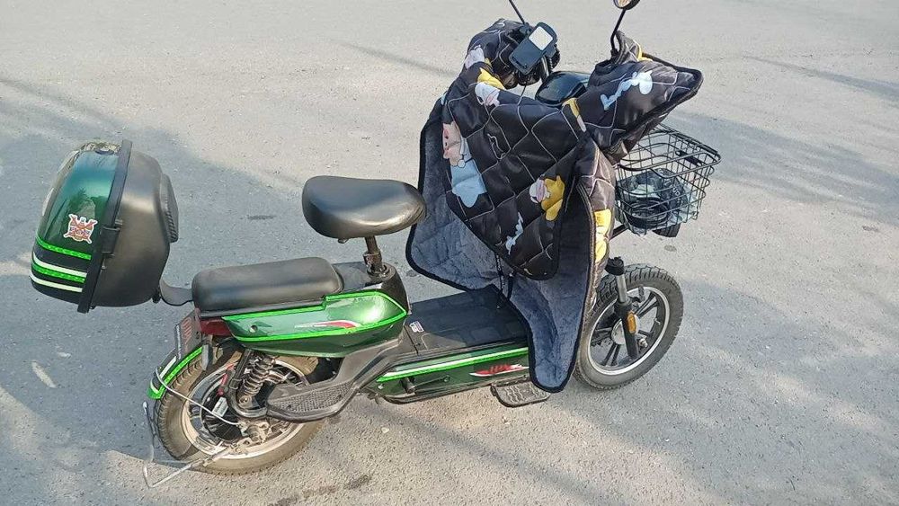 Чунтакли электроскутер сотилади