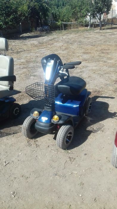 Колички за възрастни