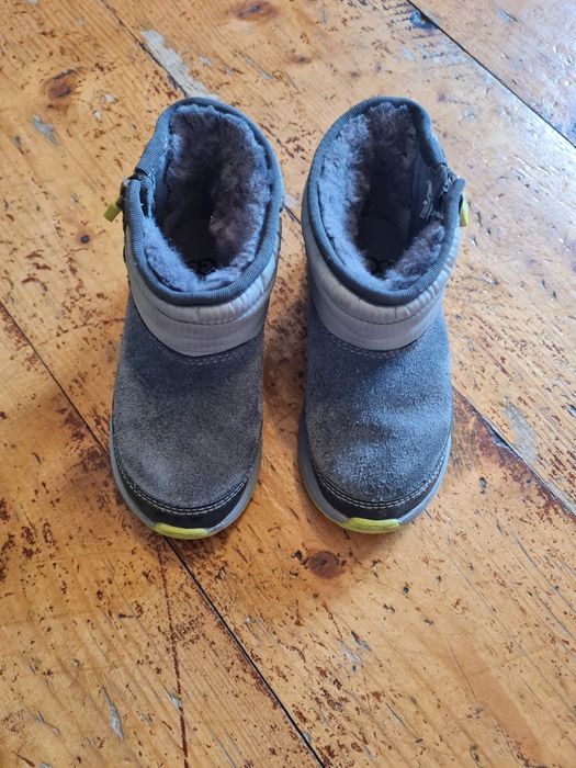 Ugg marimea 26, 16 cm