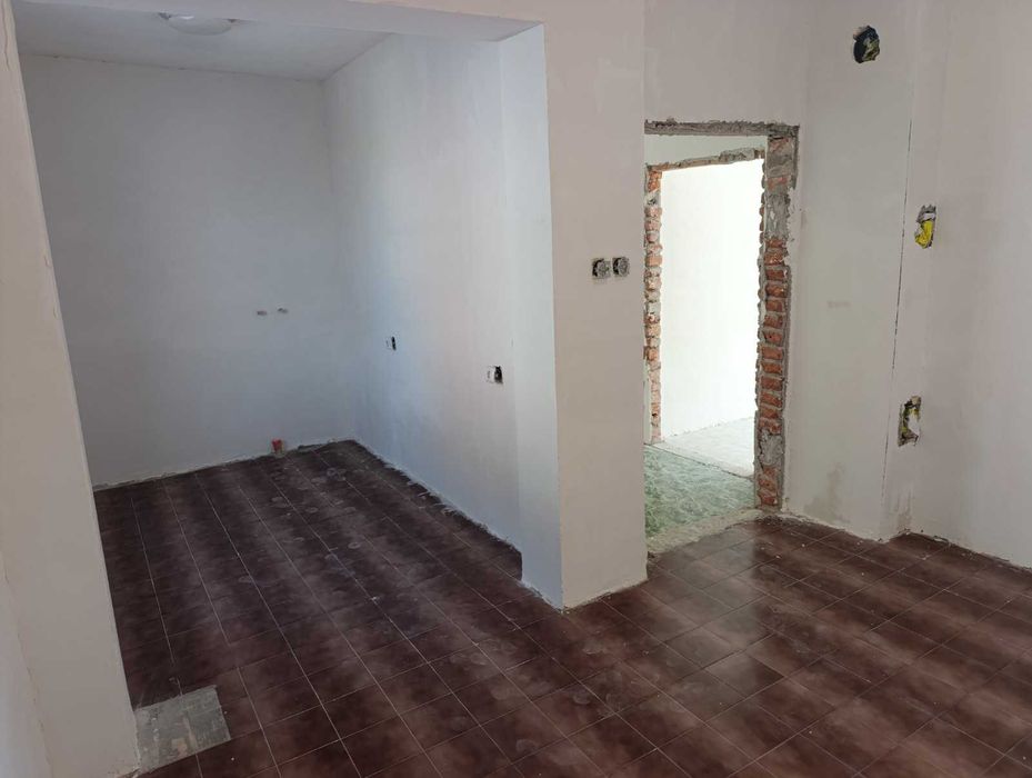 Продава се Четиристаен апартамент в Поморие - 95 кв.м за 1574 €/кв.м - Снимка #3