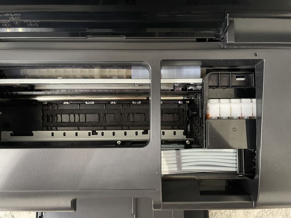 Продам 6ти цветный принтер Epson L805