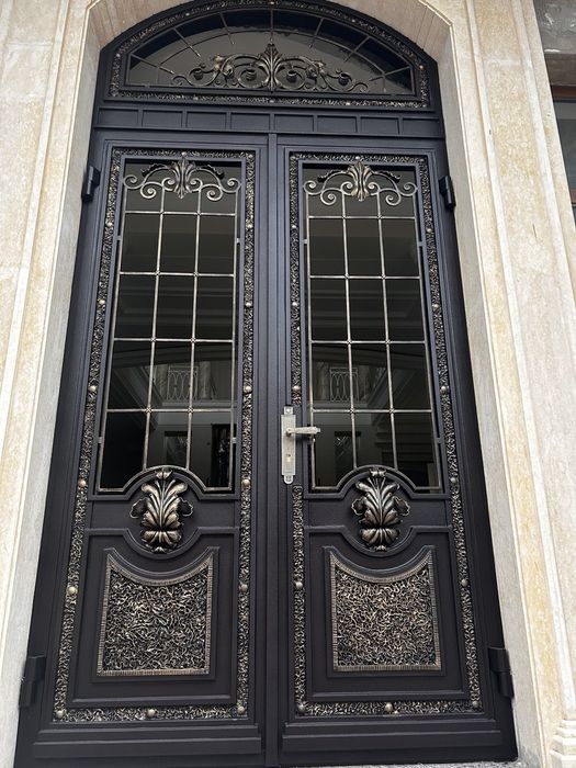 Реставрация Ворот,Покраска ,Изготовление установка домофона камеры и.т