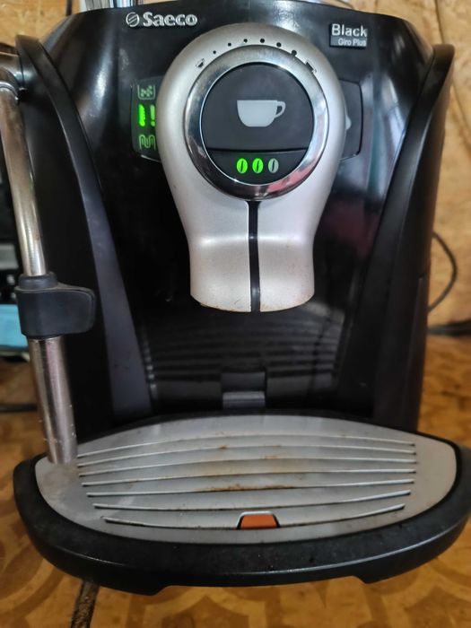 Кафеавтомат Saeco black giro plus