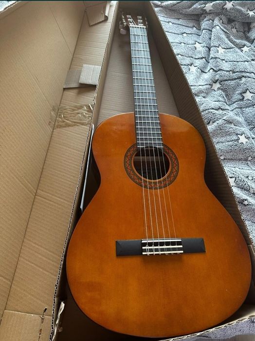 Yamaha c40 Astana