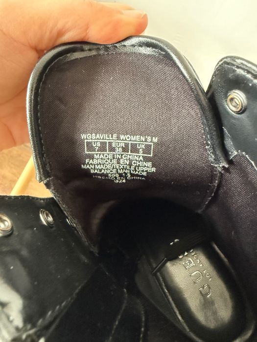 Оригинални боти Guess