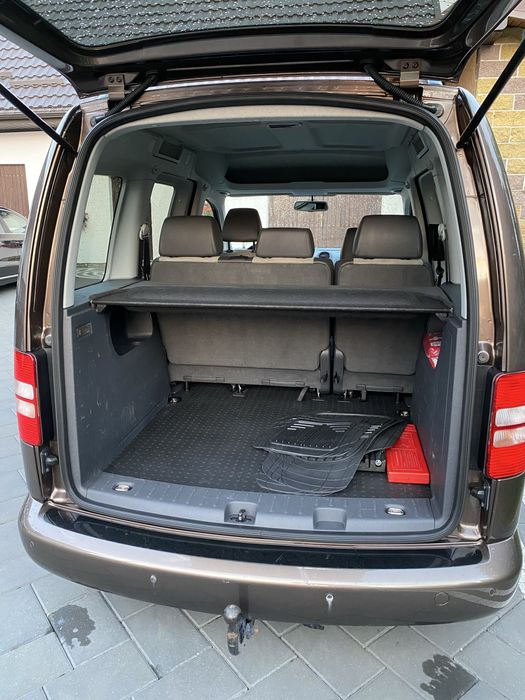 VW CADDY~LiFE-2 ,0 -Tdi~140-Cp-model-Edition 30-km reali-217 mii