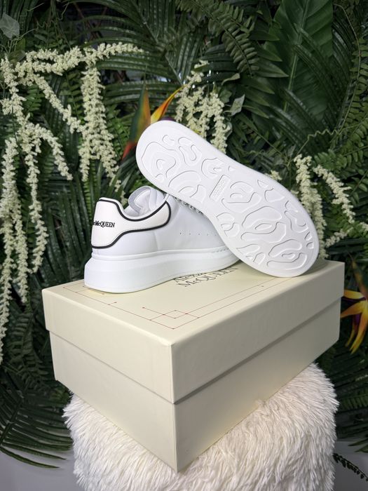 Alexander McQueen White Black