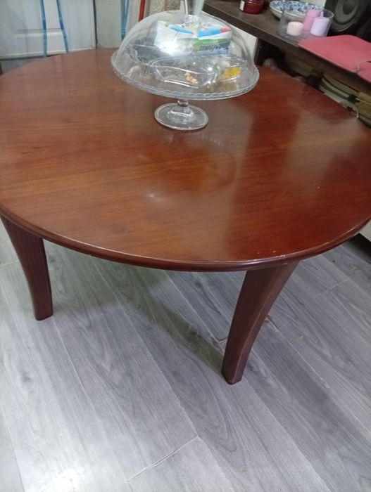 Продажа стола классика.