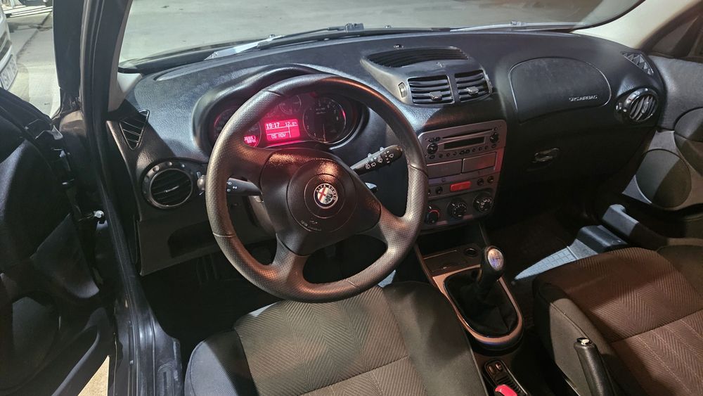 Alfa Romeo stare foarte buna.