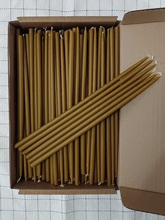 Lumanari din ceara, fabricate manual