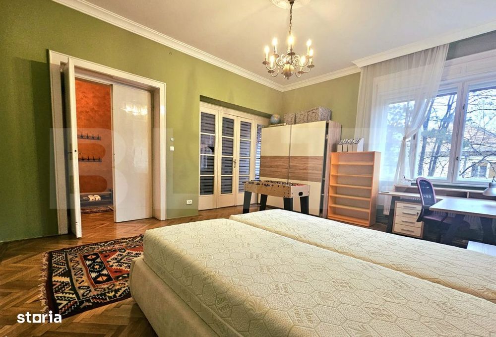 Apartament 4 camere, 130 mp, zona Central