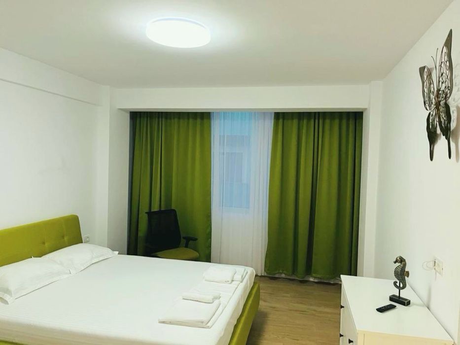 Apartament 3 camere, lux, Mamaia Nord — 30m de plajă
