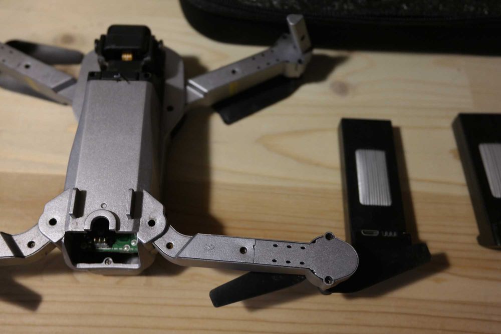 Drona , doua modele, made china