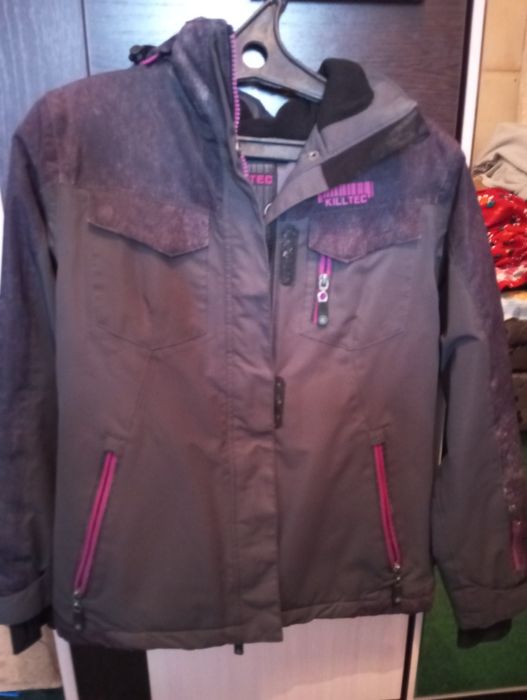 Куртки женские...
