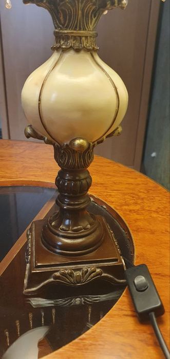 Настольный светильник