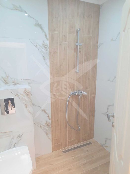 Продава се Двустаен апартамент в Пловдив, Гагарин - 65 кв.м за 1985 €/кв.м - Снимка #5