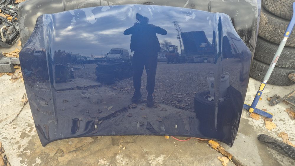 Предни капаци за Тойота Авенсис Т25 2003- 2009г