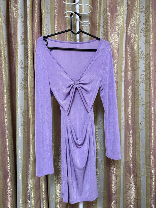 Фиолетовое платье