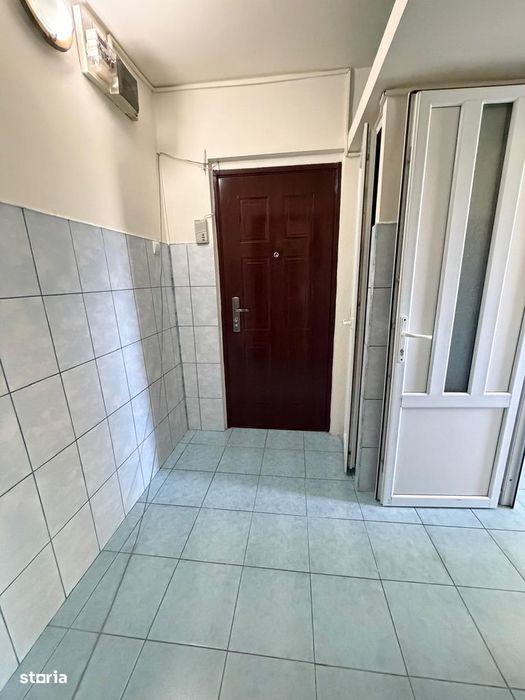 Apartament 2 camere, 42 mp, etaj 2/4, Mircea cel batran