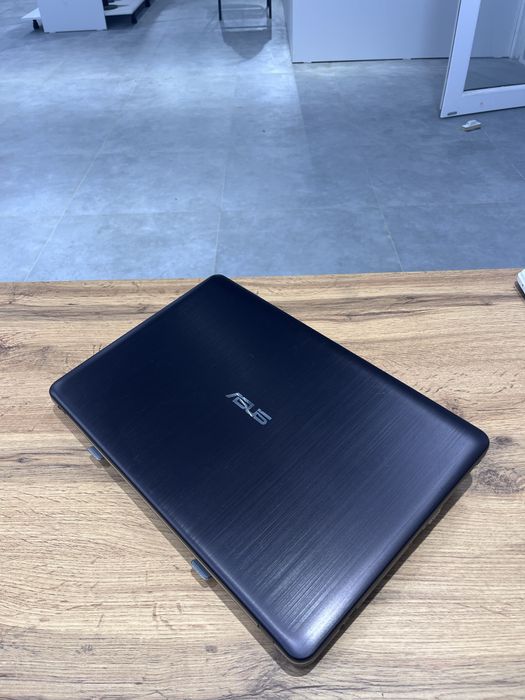Ноутбук Asus X541U