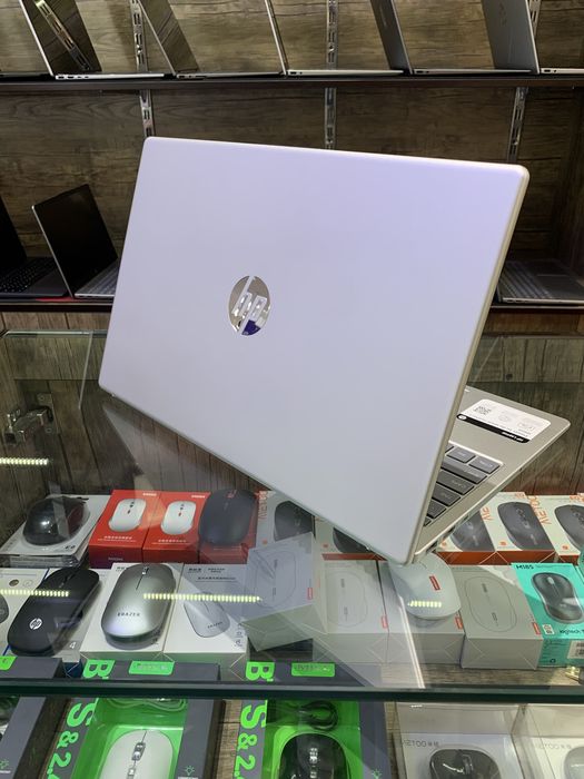 Hp Laptop 15 core i3