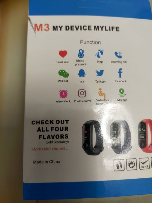 Нов смарт фитнес часовник