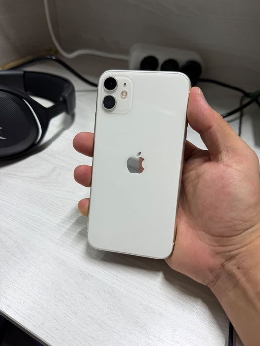iPhone 11 цена договорная