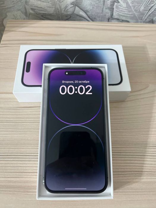 Продам 14 про айфон